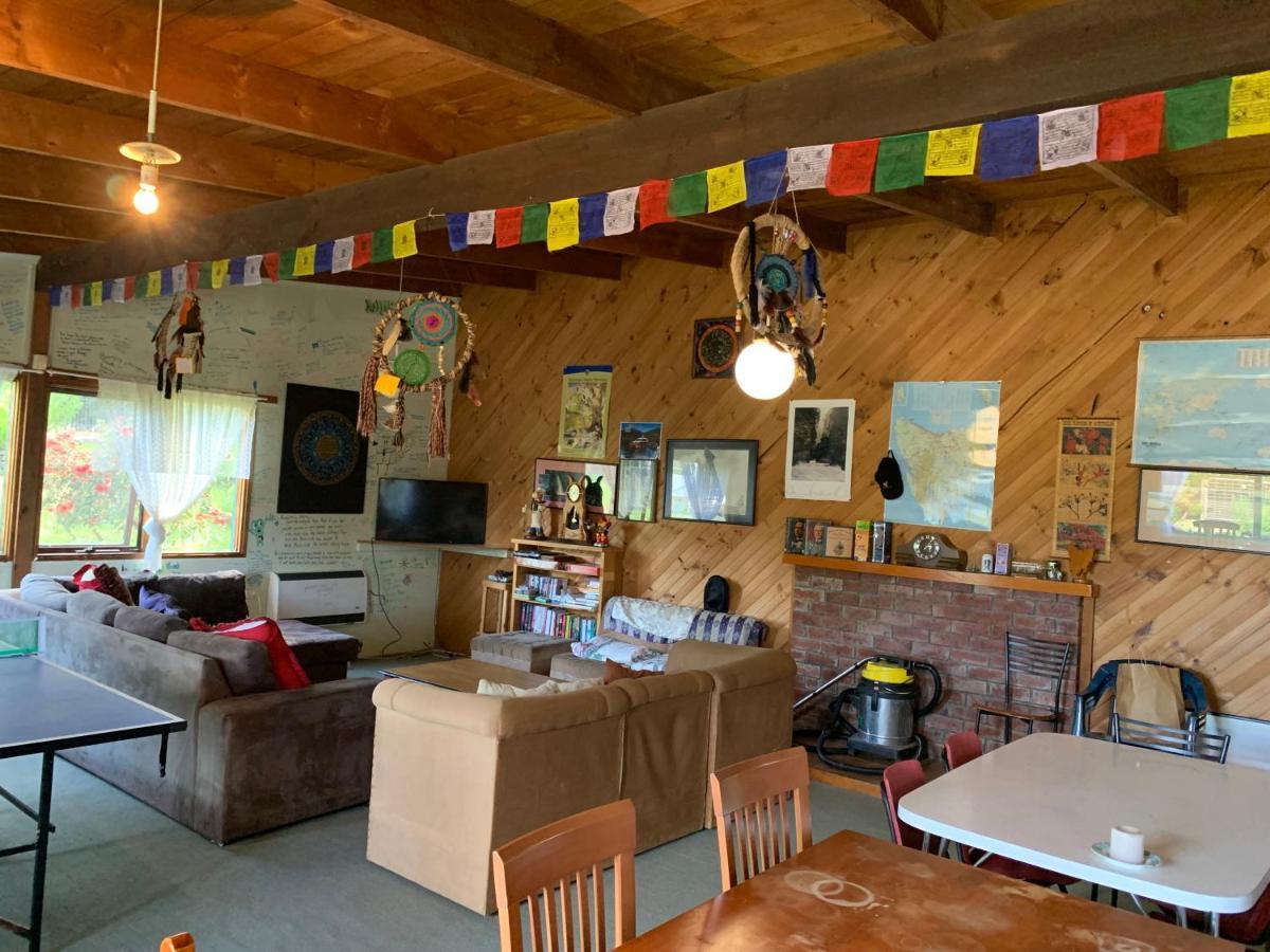 Strahan Backpackers מראה חיצוני תמונה